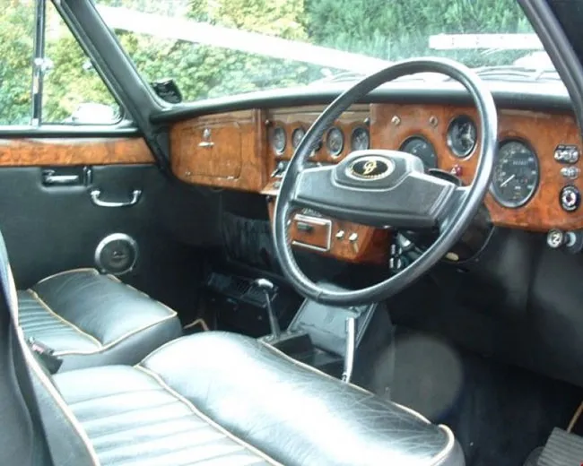 Ivory Baroness IV - Daimler Hire
