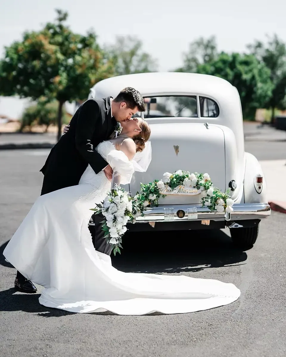 White 1937 Cadillac Fleetwood Series 70, photo 6 for wedding car rental