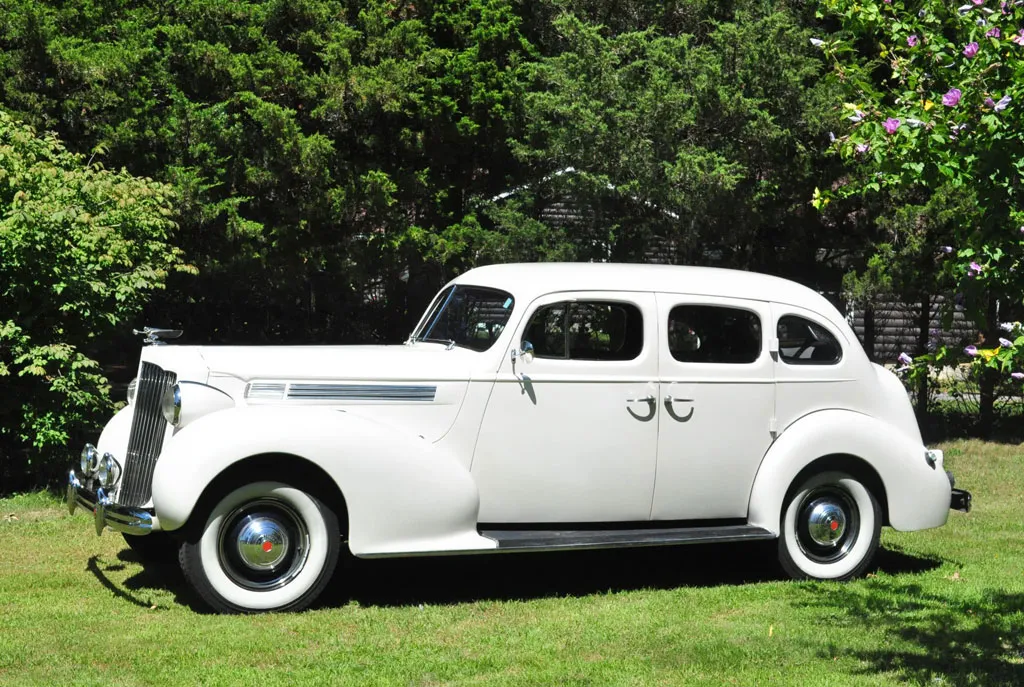 1939 Packard exterior, photo 5 for wedding car rental in Windsor, CT