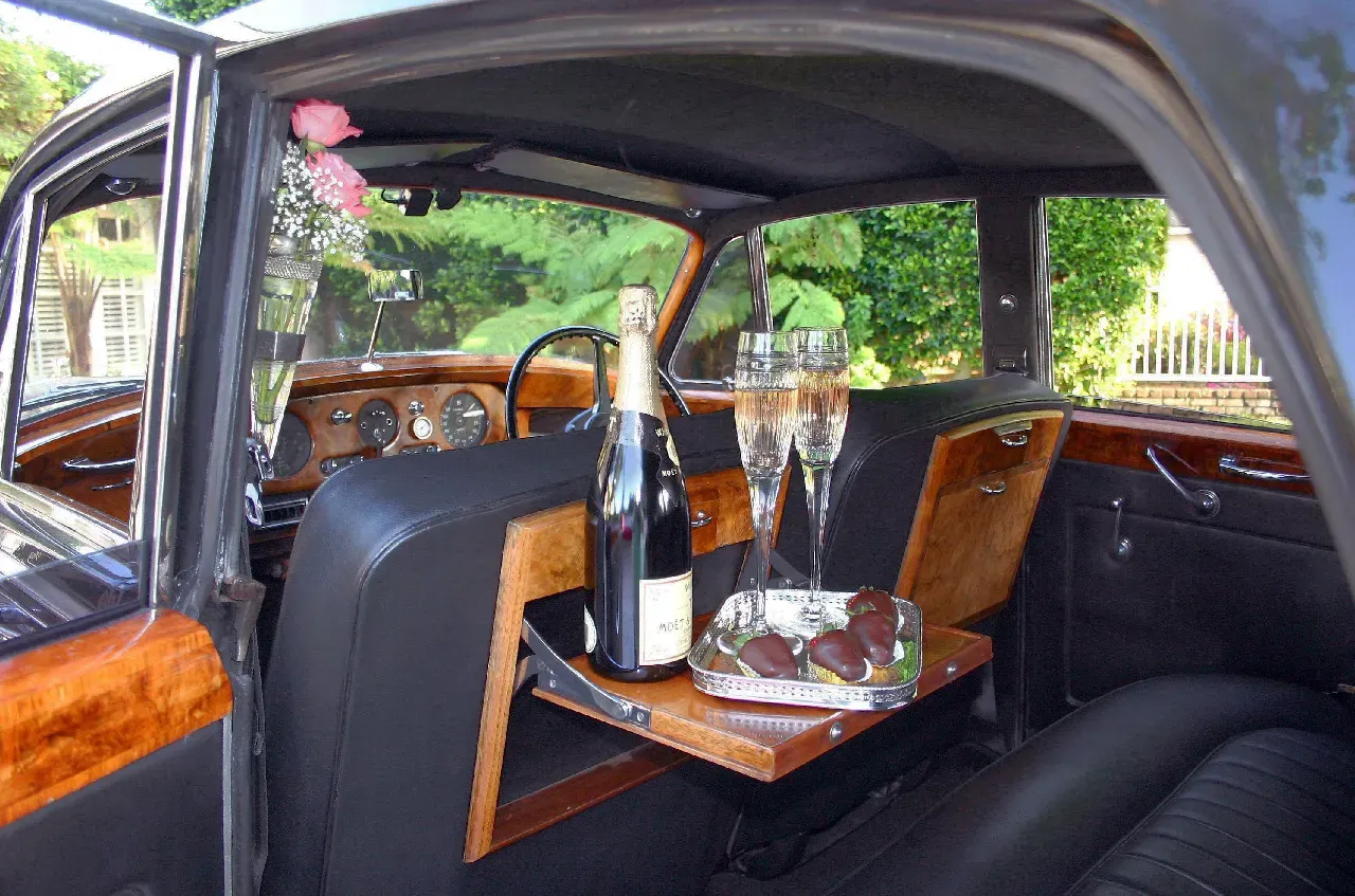 Silver 1957 Bentley SI, photo 3 for wedding car rental in Nevada