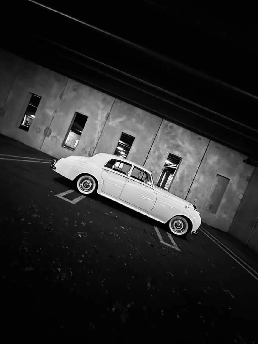 1959 Rolls-Royce Silver Cloud exterior, photo 7 for wedding car rental in Capitol Planning Region, CT