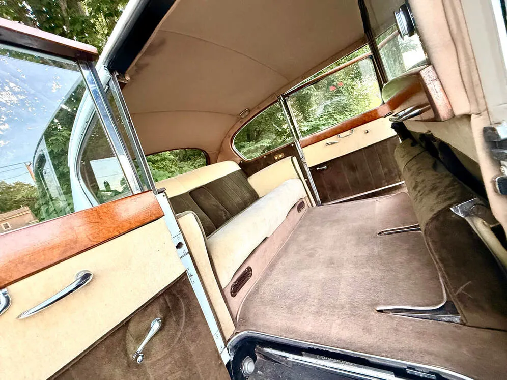 1962 Rolls-Royce Austin Princess Stretch Limousine interior, photo 6 for wedding car rental in Windsor, CT