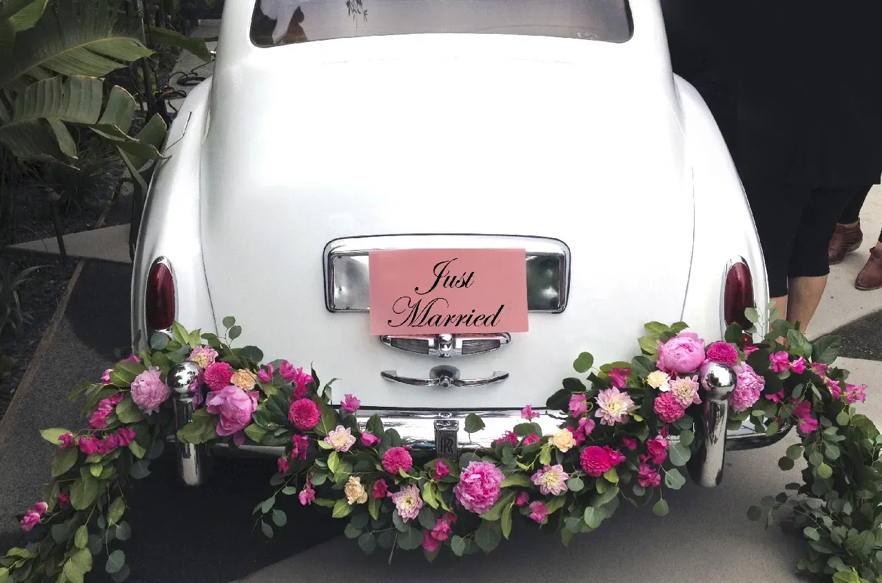 White 1962 Rolls Royce Silver Cloud II LWB, photo 2 for wedding car rental in Platina, CA