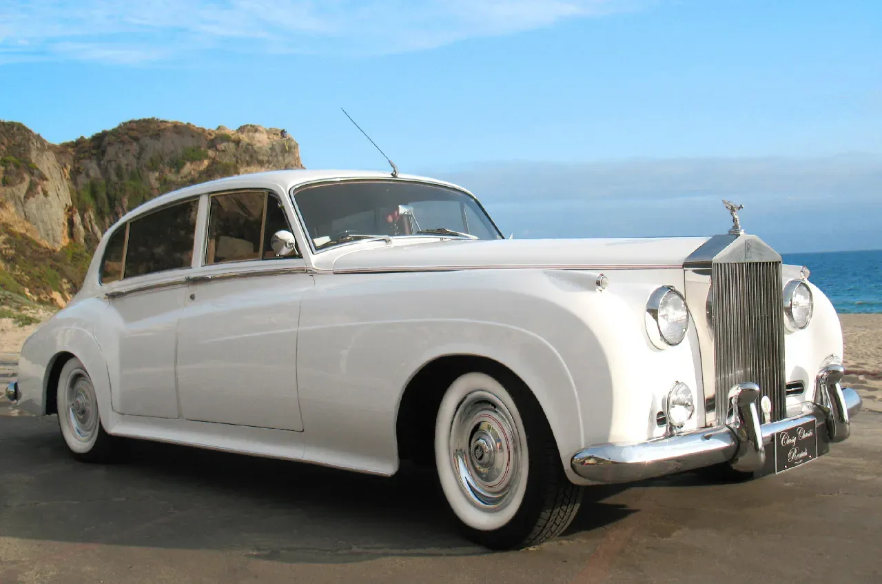White 1962 Rolls Royce Silver Cloud II LWB, photo 4 for wedding car rental in Platina, CA