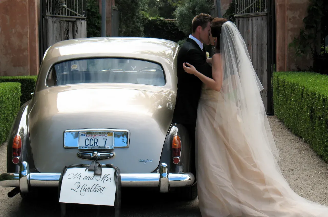 Gray 1963 Rolls Royce Silver Cloud III, photo 4 for wedding car rental in Round Mountain, CA
