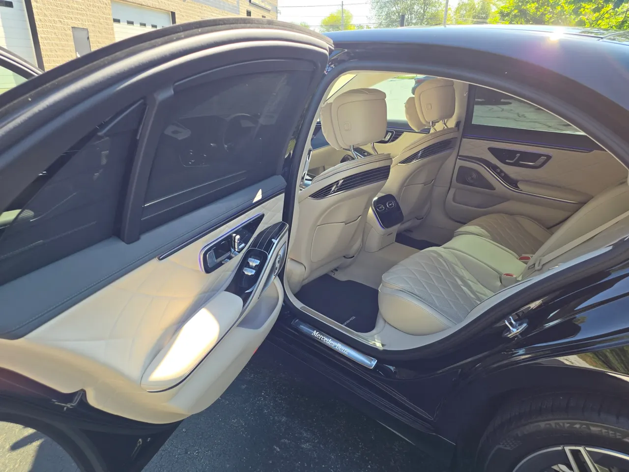 Black 2027 Mercedes-Benz S580 4 Passenger Sedan, photo 5 for wedding car rental in North Canton, CT