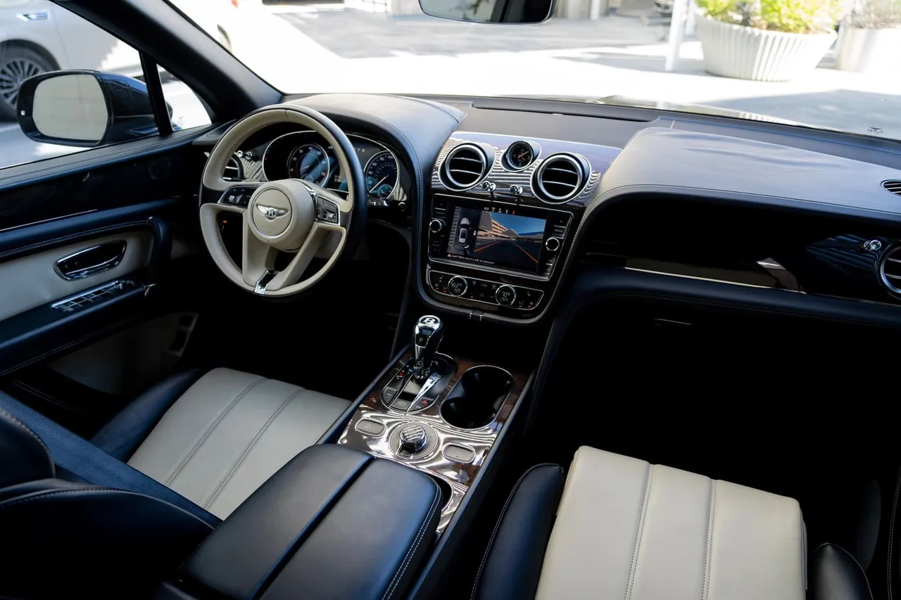 Bentley Bentayga finished in black, take 5 Bentley Bentayga finished in black, take 5