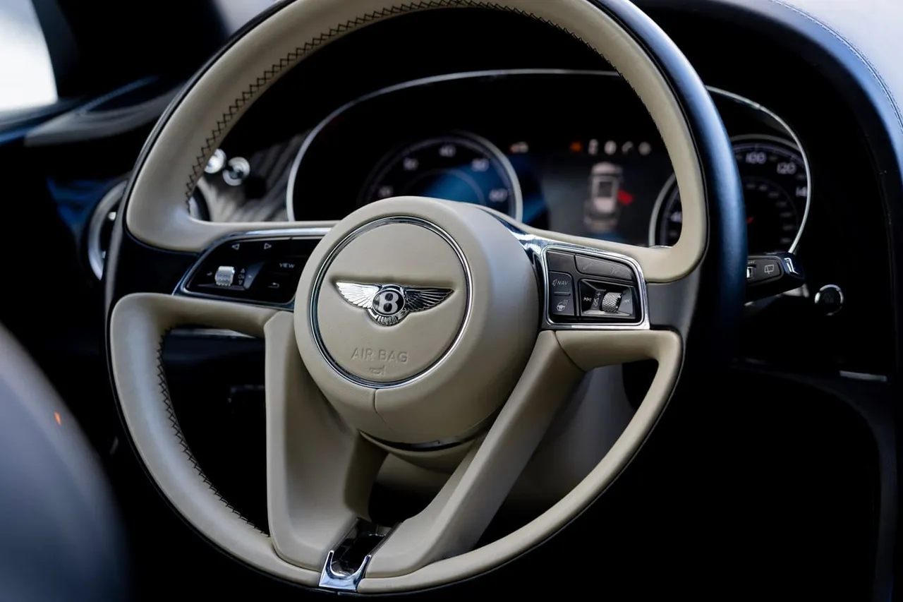 Bentley Bentayga finished in black, take 7 Bentley Bentayga finished in black, take 7