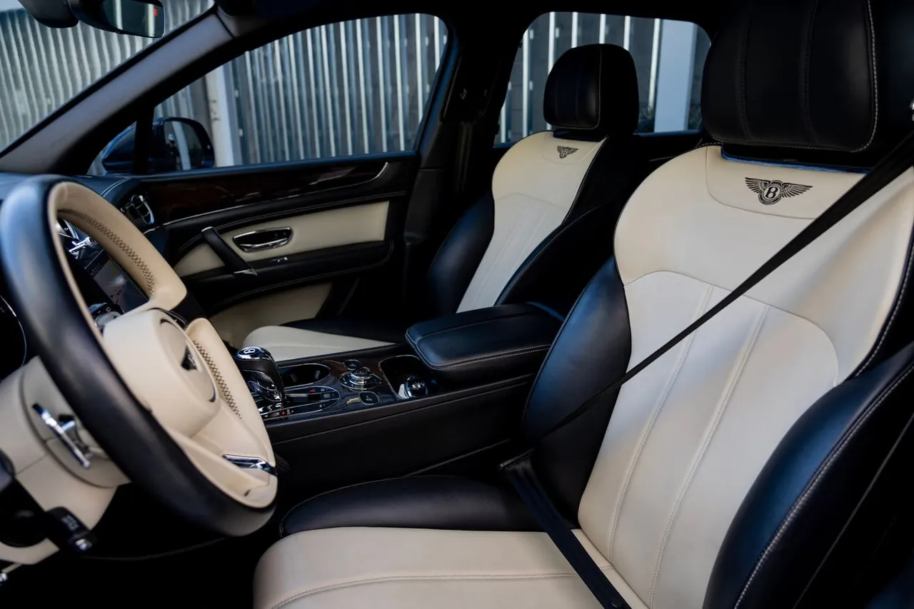 Bentley Bentayga finished in black, take 8 Bentley Bentayga finished in black, take 8