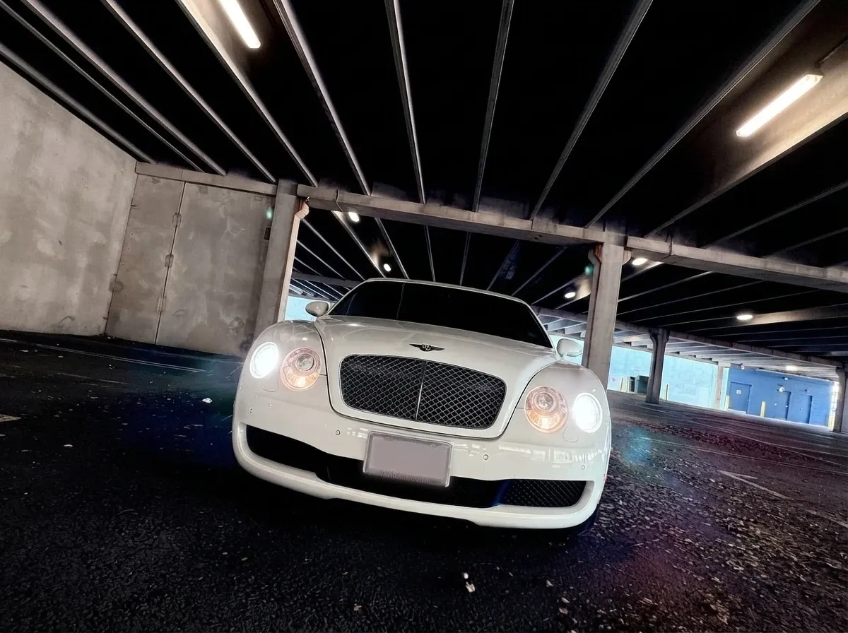 Bentley Continental Flying Spur finished in white, take 3