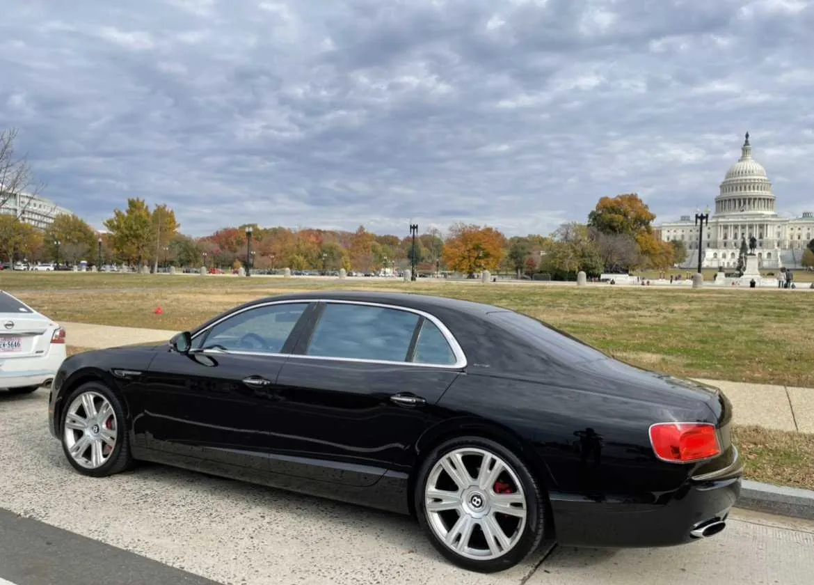 Bentley Flying Spur Black Bentley Flying Spur for wedding car rental