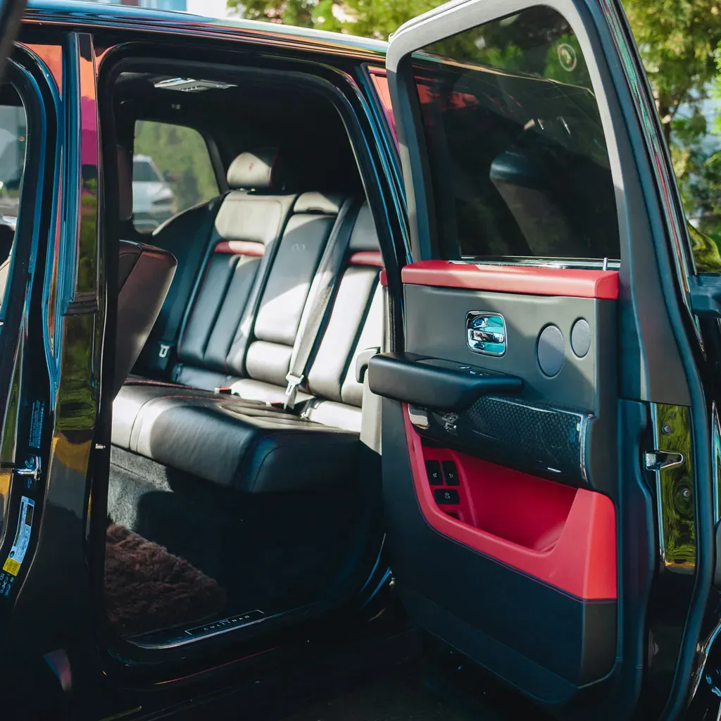 Black Badge Rolls-Royce Cullinan Diamond Xirralic, photo 12 for wedding car rental in Rockville, MD