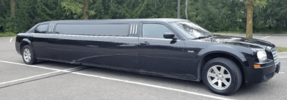 C300 Limousine Black C300 Limousine for wedding car rental