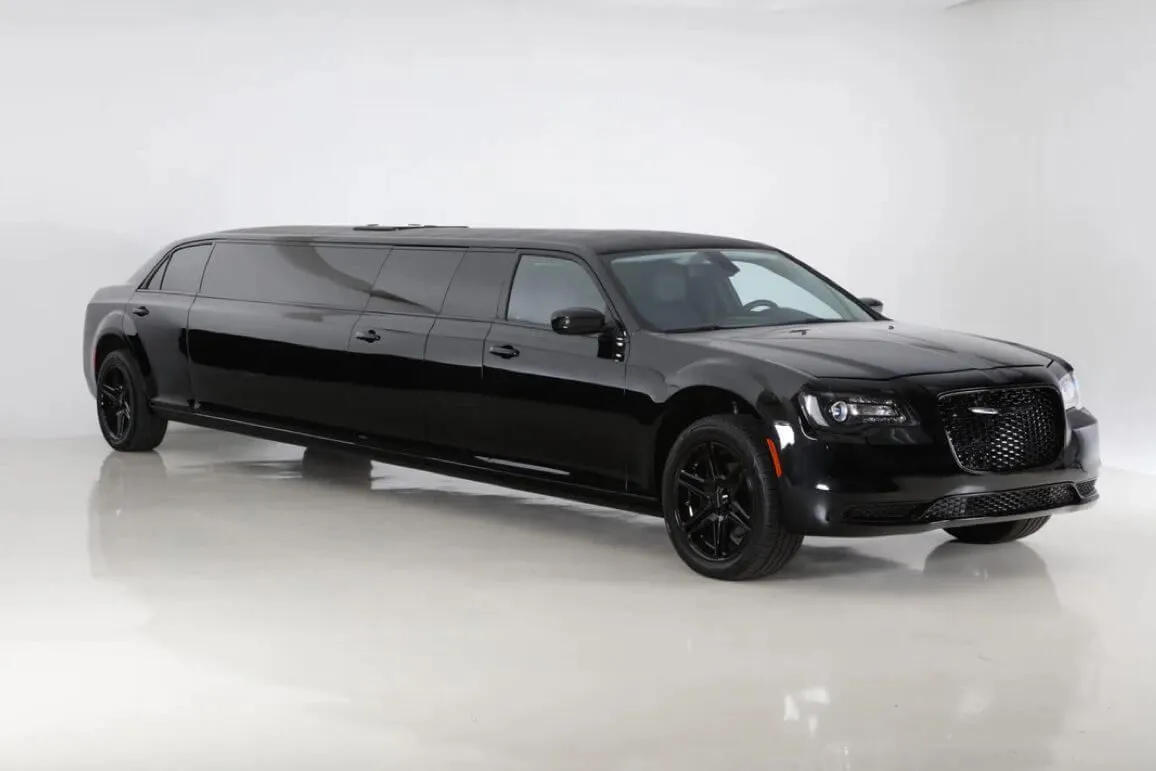 Chrysler 300 Limousine Chrysler 300 Limousine for wedding car rental