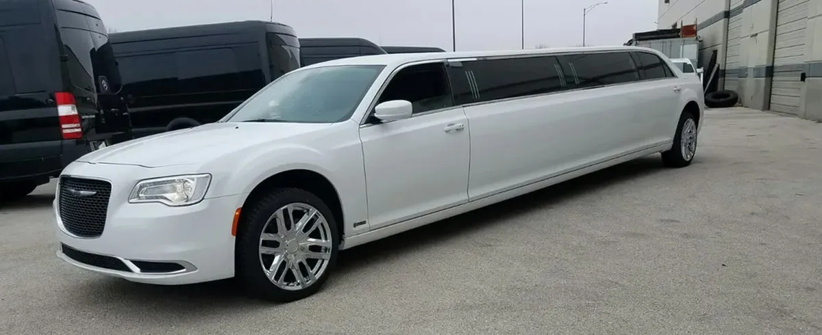 White Chrysler 300 exterior, photo 5 for wedding car rental