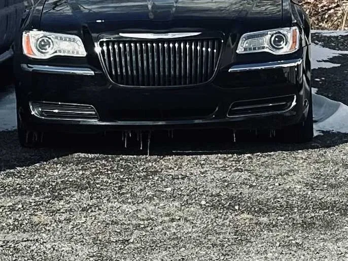 Chrysler Limousine finished in pink, take 2