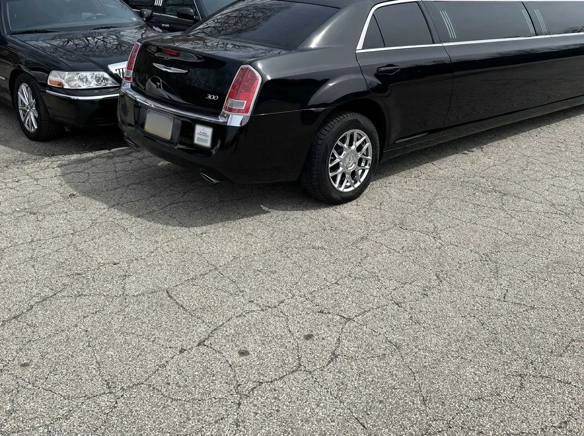 Pink Chrysler Limousine Chrysler Limousine finished in pink, bookable now