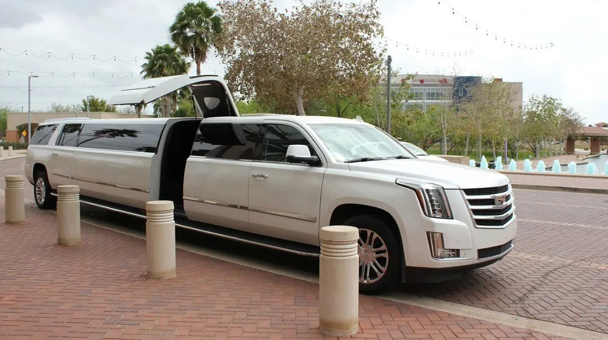 Black Escalade Limousines, photo 3 for wedding car rental