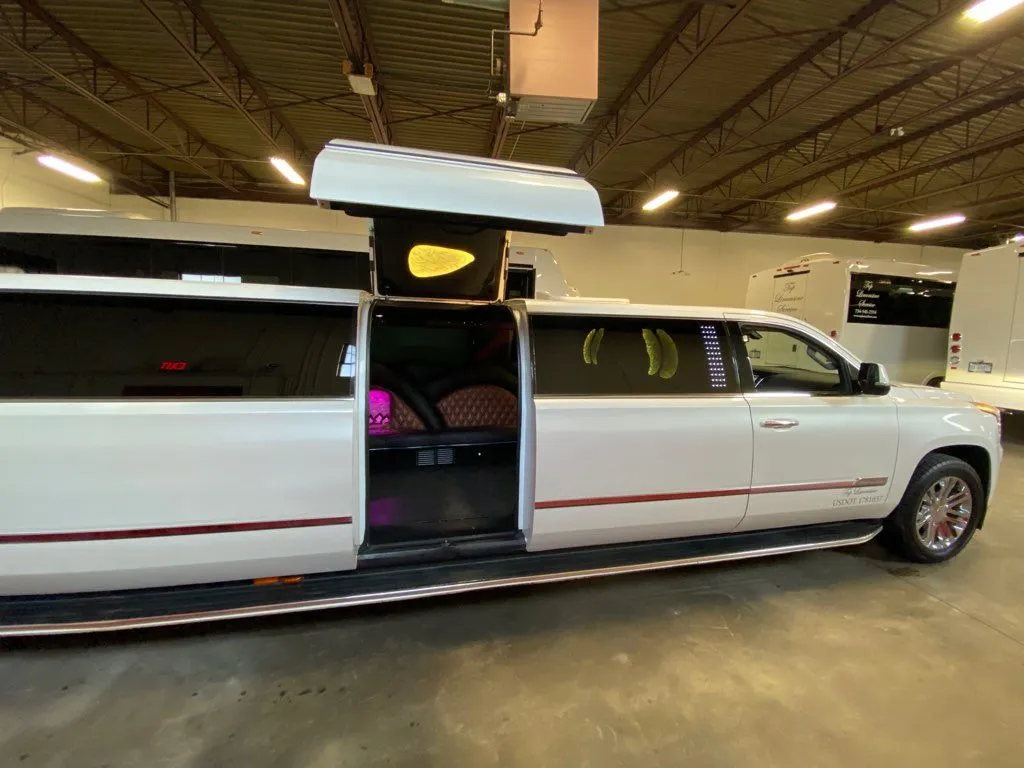 Black Escalade Limousines, photo 4 for wedding car rental