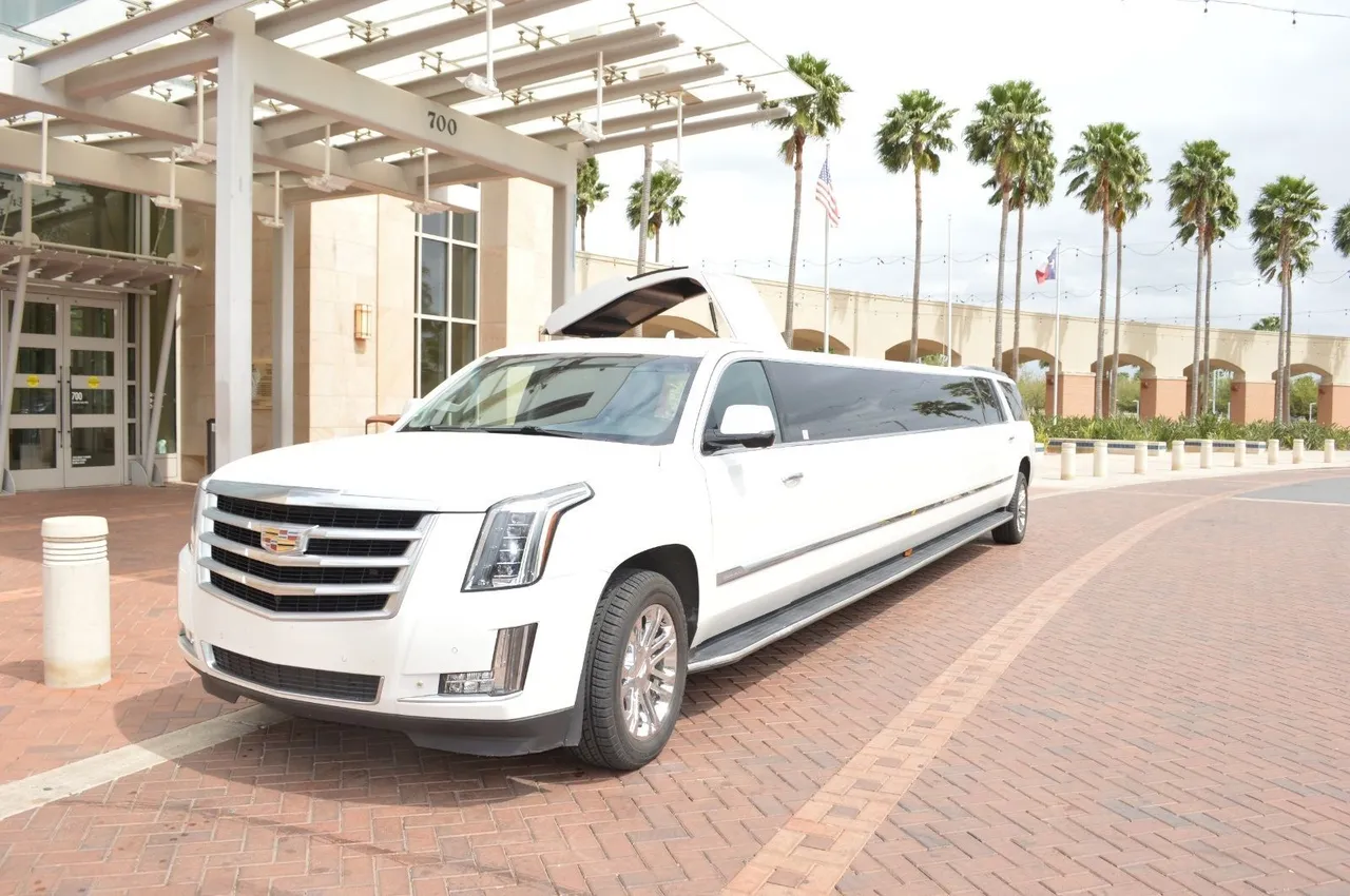 Black Escalade Limousines, photo 5 for wedding car rental