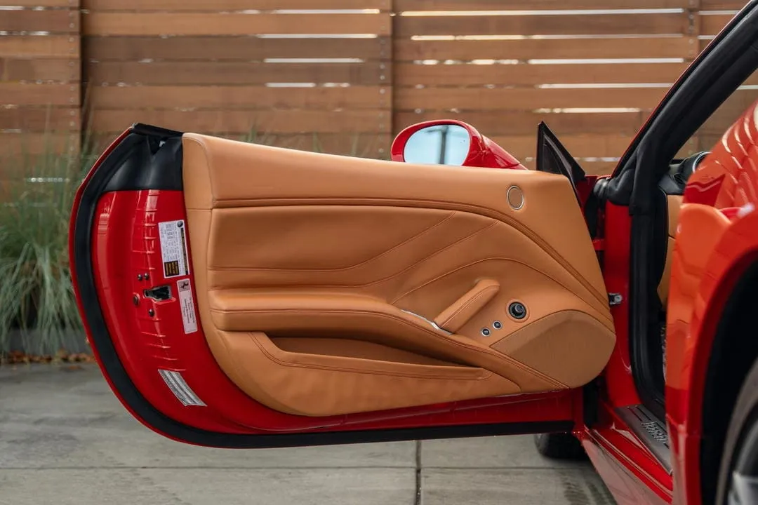 Ferrari California T finished in red, take 11 Ferrari California T finished in red, take 11
