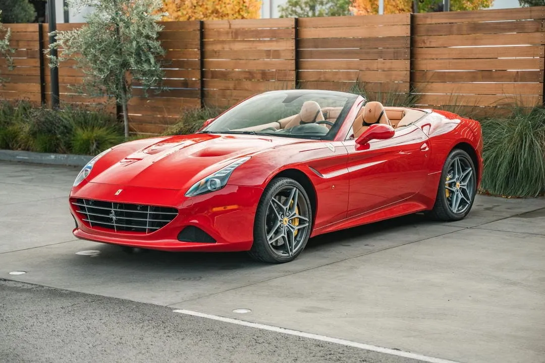Ferrari California T finished in red, take 2 Ferrari California T finished in red, take 2