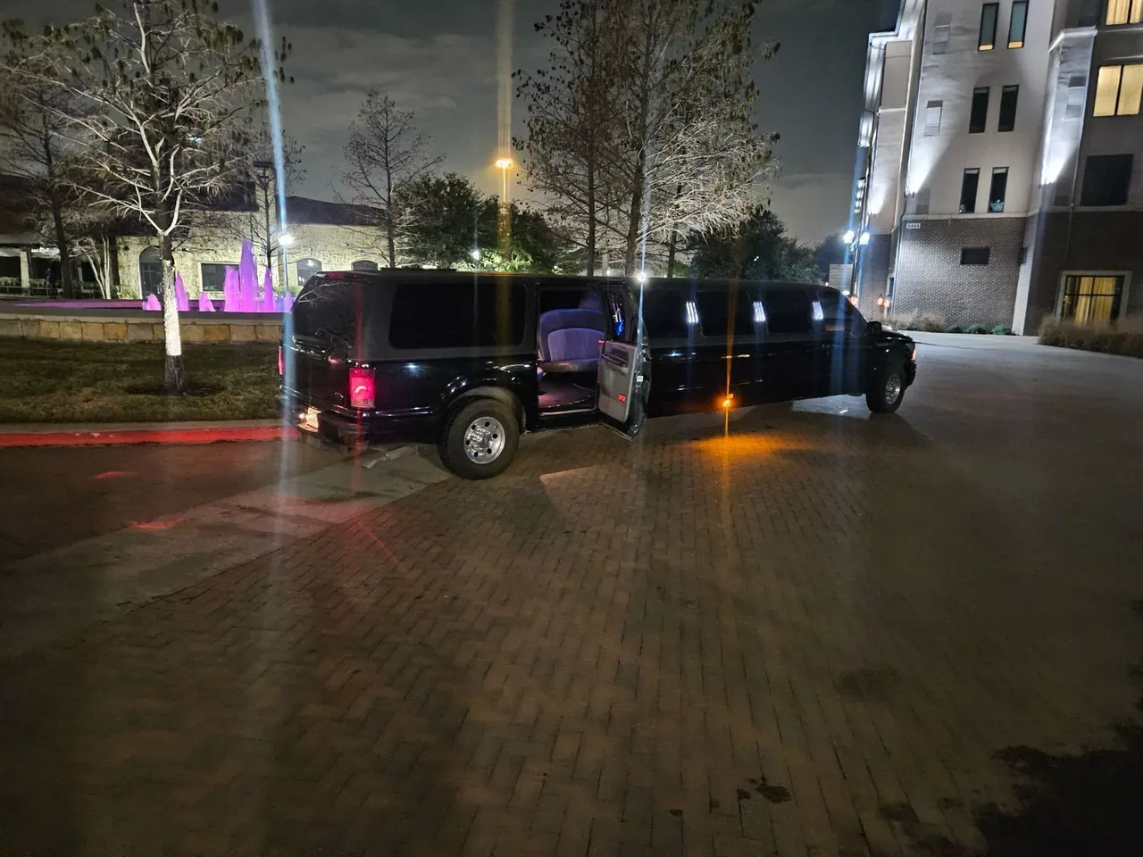 Ford Excursion Stretch Limousine for wedding car rental