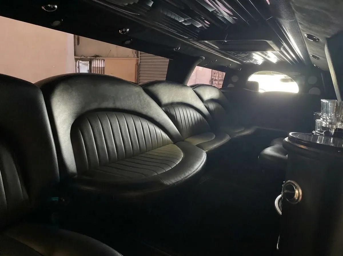 Hummer Limousine finished in black, take 6