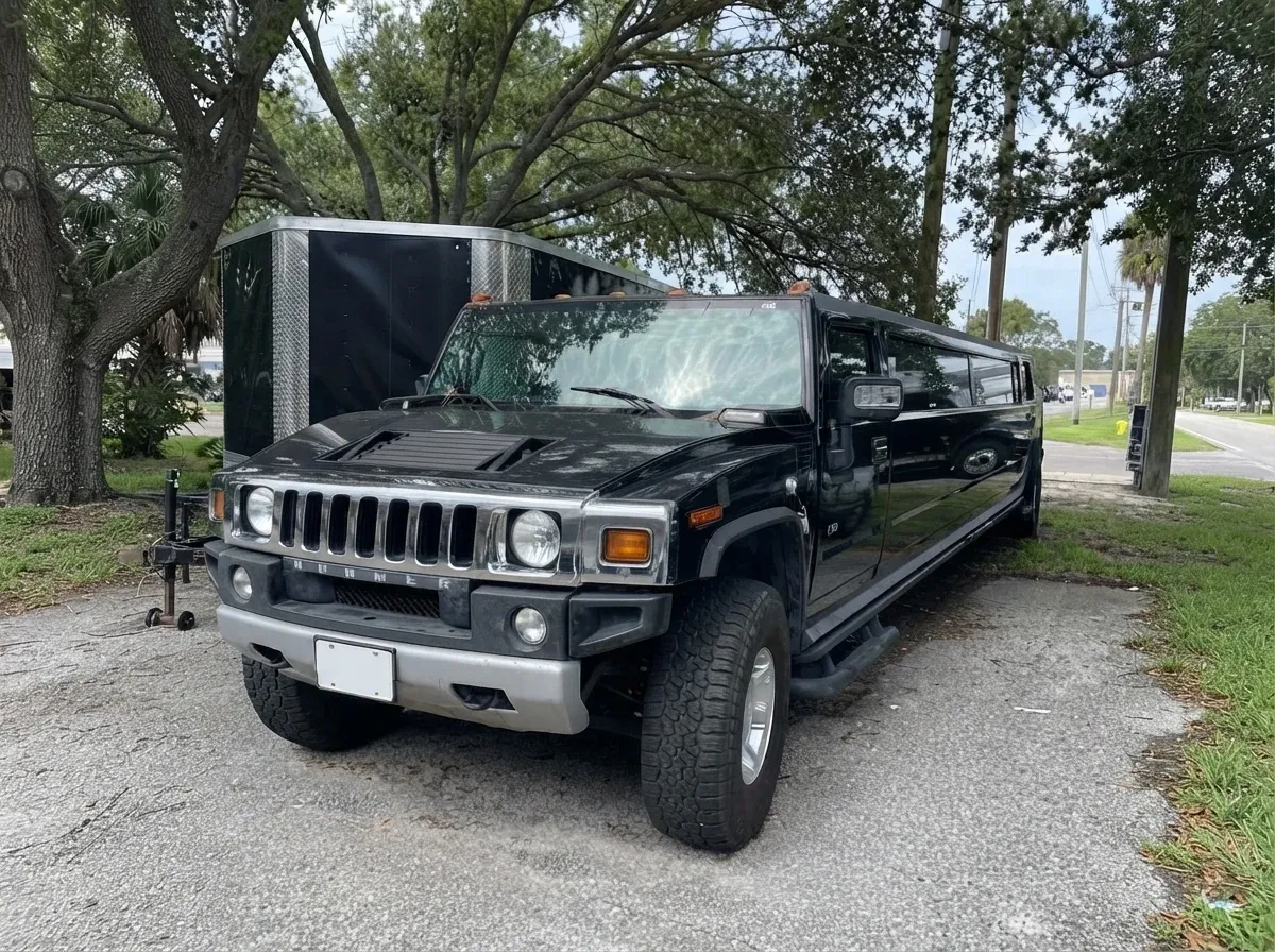 Hummer Limousine finished in black, take 5