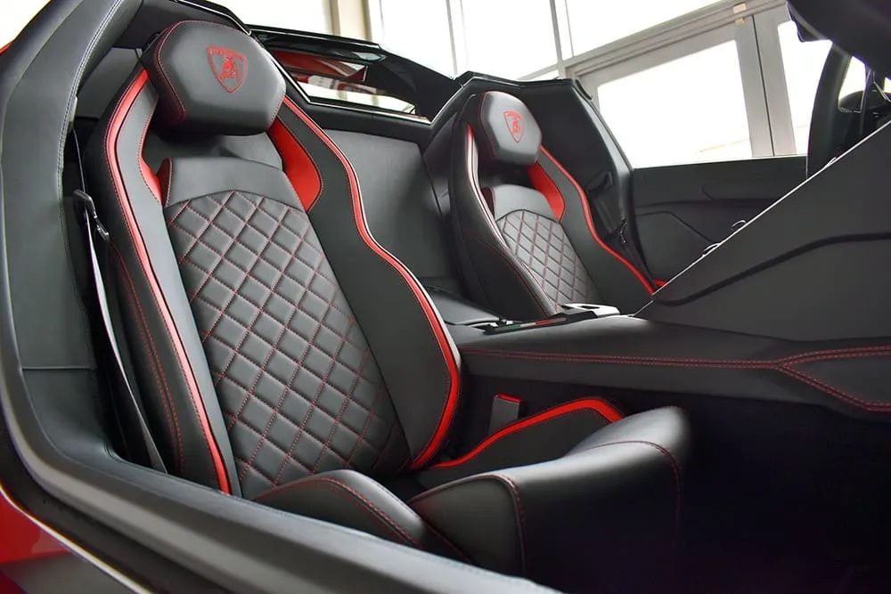 Lamborghini Aventador S finished in red, take 5