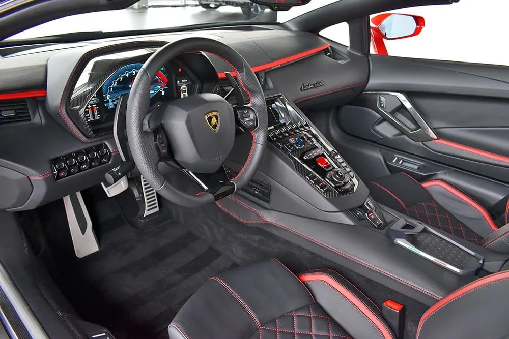 Lamborghini Aventador S finished in red, take 8