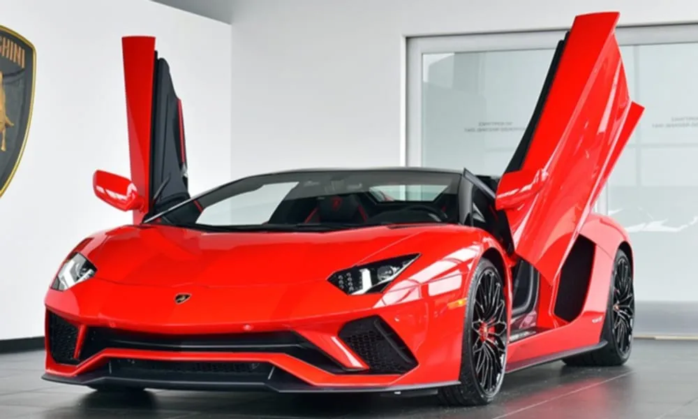 Lamborghini Aventador S finished in red, bookable now