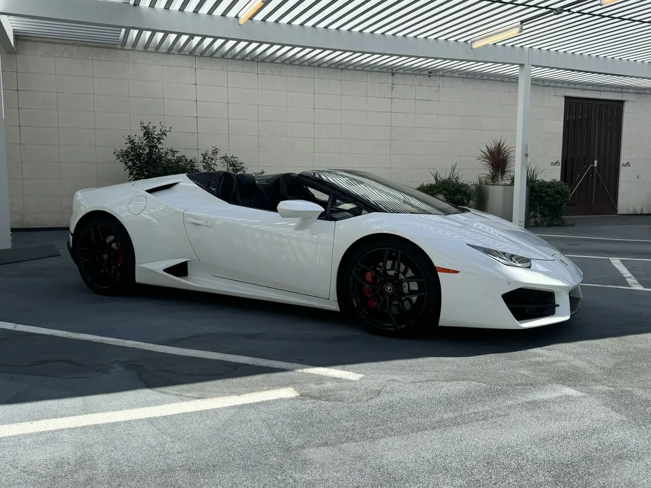 Lamborghini Huracán Spyder finished in white, take 5 Lamborghini Huracán Spyder finished in white, take 5