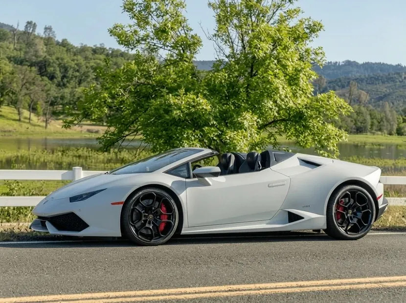 Lamborghini Huracan LP610-4 Spyder finished in white, bookable now