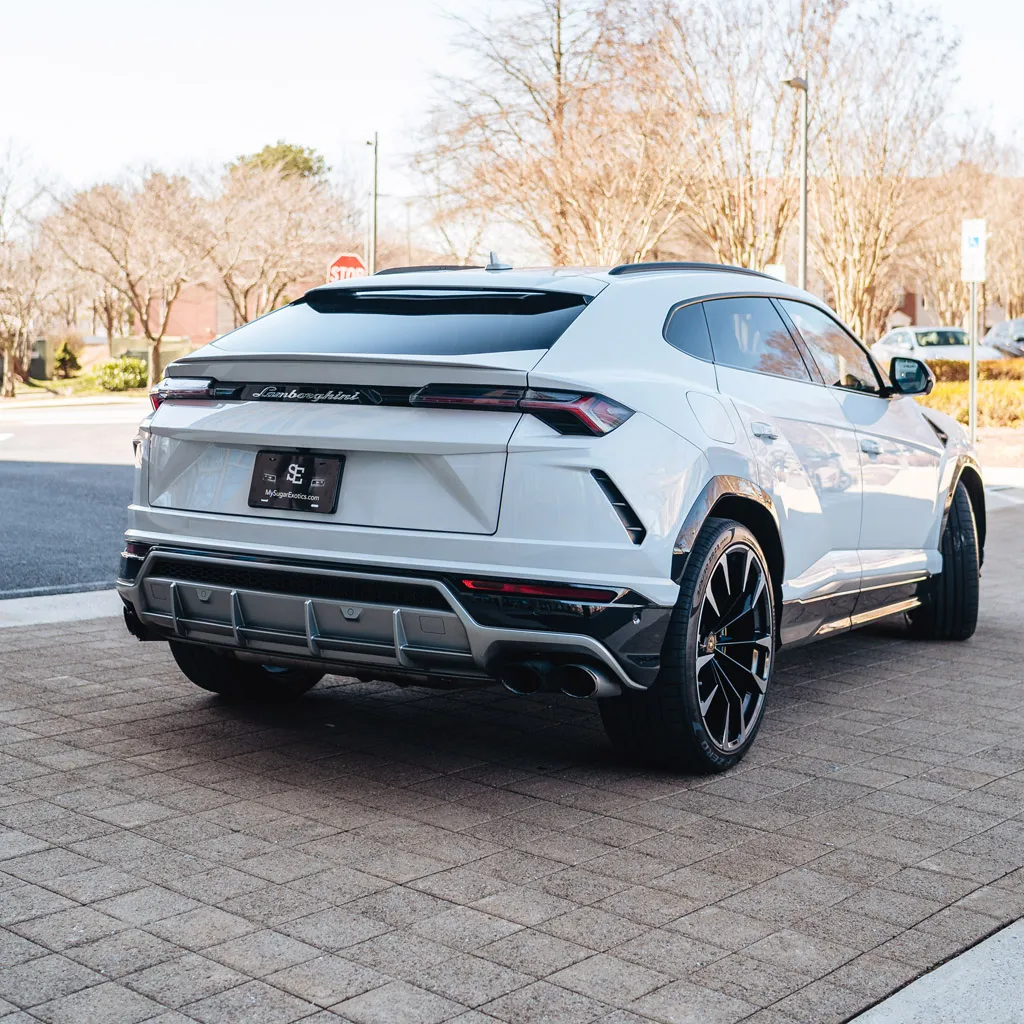 White Lamborghini Urus Omnino Albus, photo 6 for wedding car rental in Rockville, MD