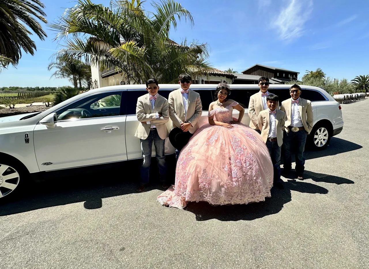 White Lincoln MKT Limo exterior, photo 2 for wedding limo rental White Lincoln MKT Limo exterior, photo 2 for wedding limo rental