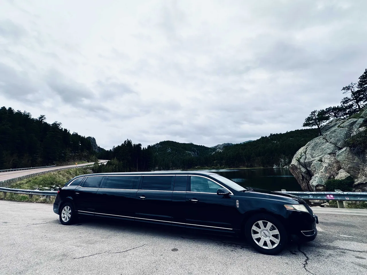 Black Lincoln MKT Limousine, photo 3 for wedding car rental