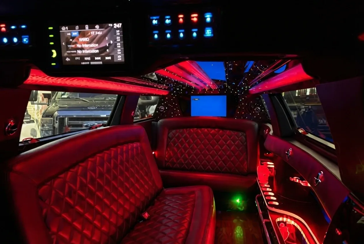 Lincoln MKT Limousine finished in white, take 3