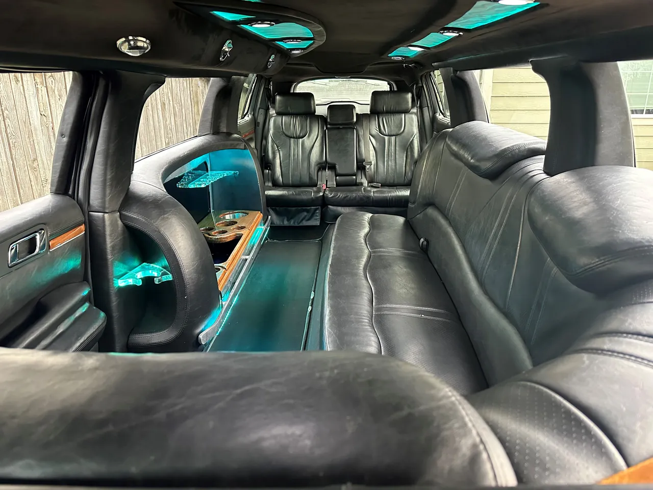 Lincoln MKT Stretch Limousine Black Lincoln MKT Stretch Limousine for wedding car rental