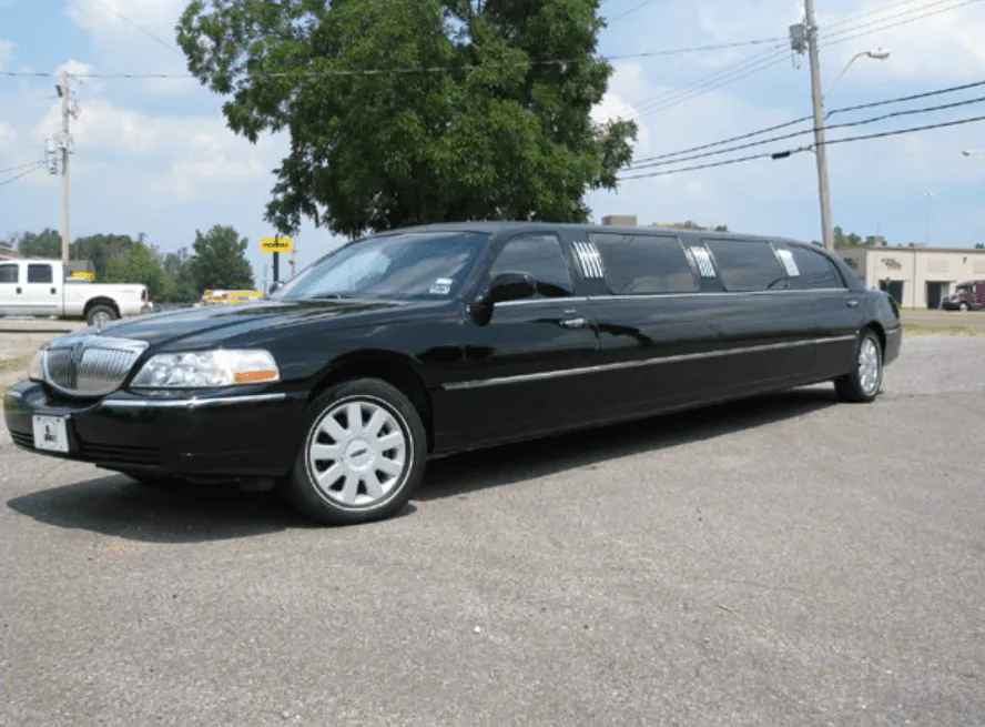 Black Lincoln Town Car Limousine with tinted windows for wedding car rental
