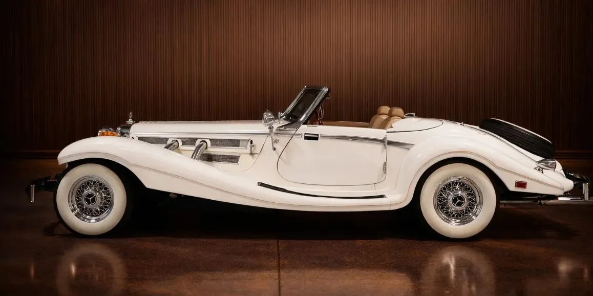 White Mercedes-Benz 500K exterior with convertible roof, photo 3 for wedding car rental in Toms River, NJ