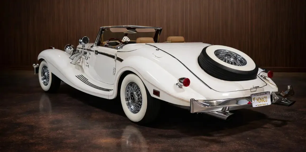 White Mercedes-Benz 500K exterior with convertible roof, photo 4 for wedding car rental in Toms River, NJ