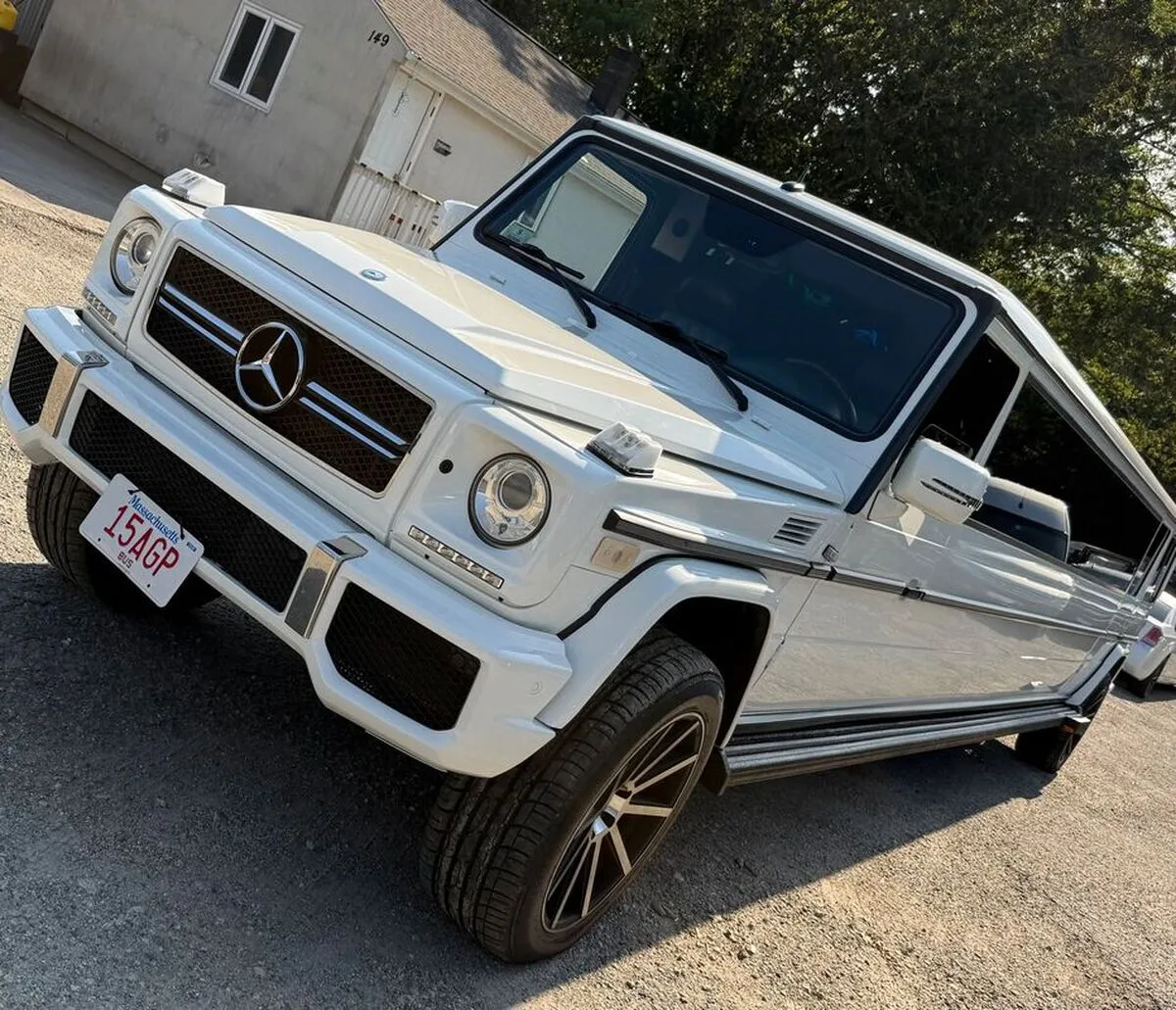 White Mercedes-Benz G Wagon exterior, photo 6 for wedding car rental