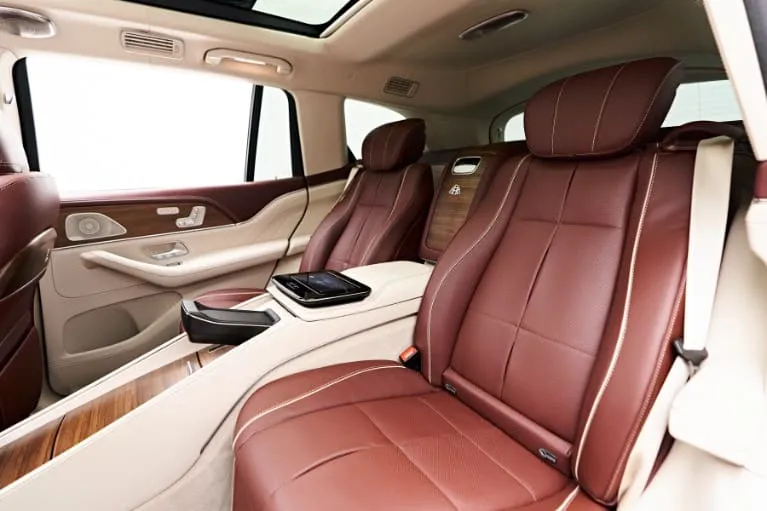 Mercedes-Maybach GLS 600 finished in black, take 7 Mercedes-Maybach GLS 600 finished in black, take 7