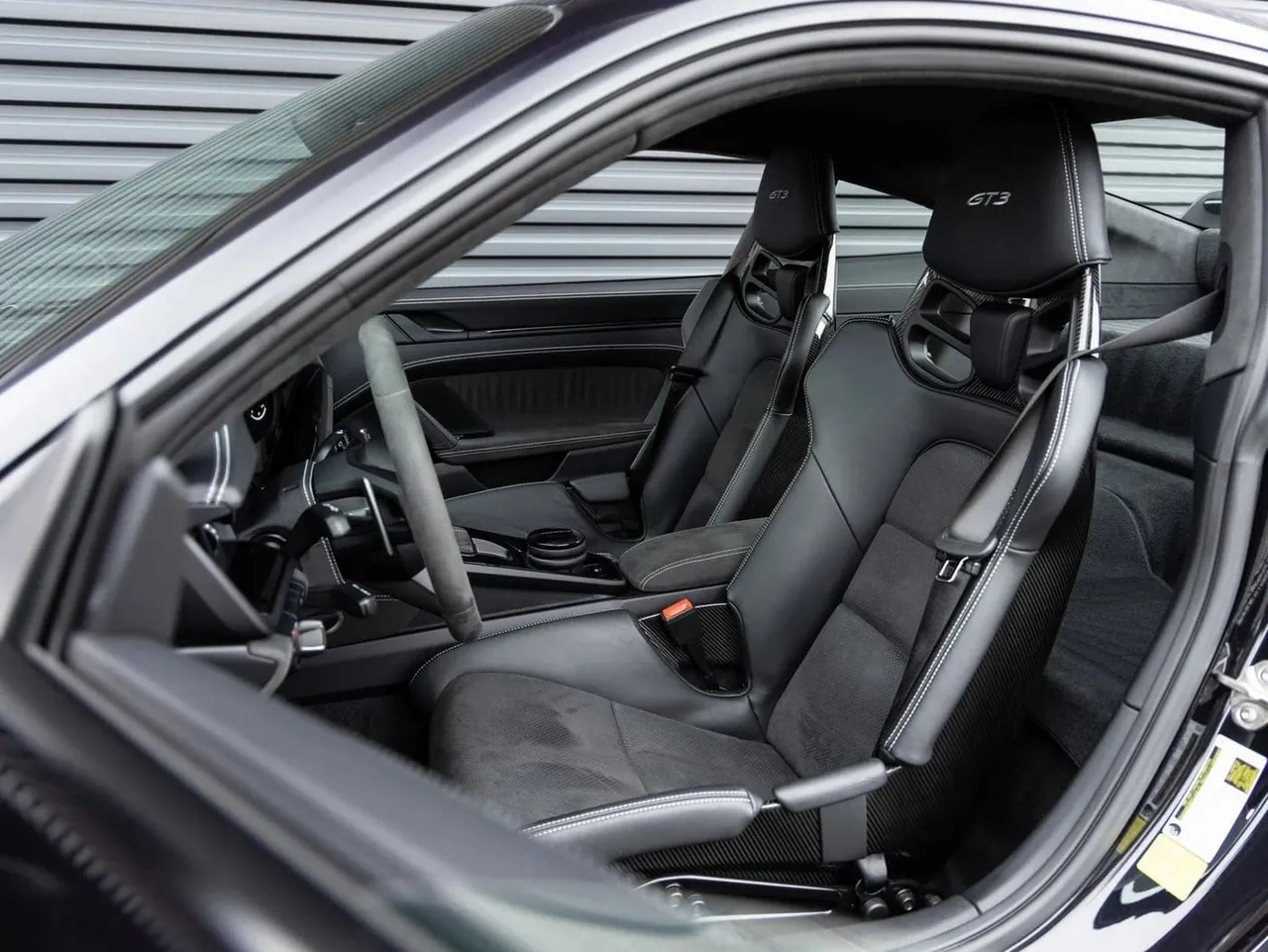 Porsche 911 GT3 finished in black, take 8 Porsche 911 GT3 finished in black, take 8