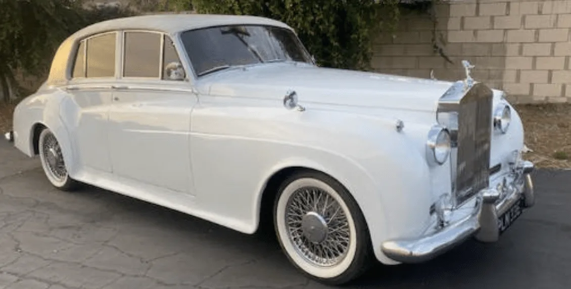 White Rolls Royce Cloud for wedding car rental in Humboldt County, NV White Rolls Royce Cloud for wedding car rental in Humboldt County, NV