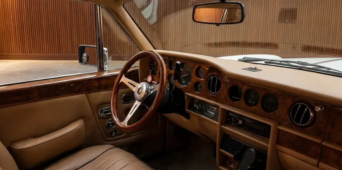 Rolls-Royce Corniche 1975 interior for wedding car rental in Toms River, NJ