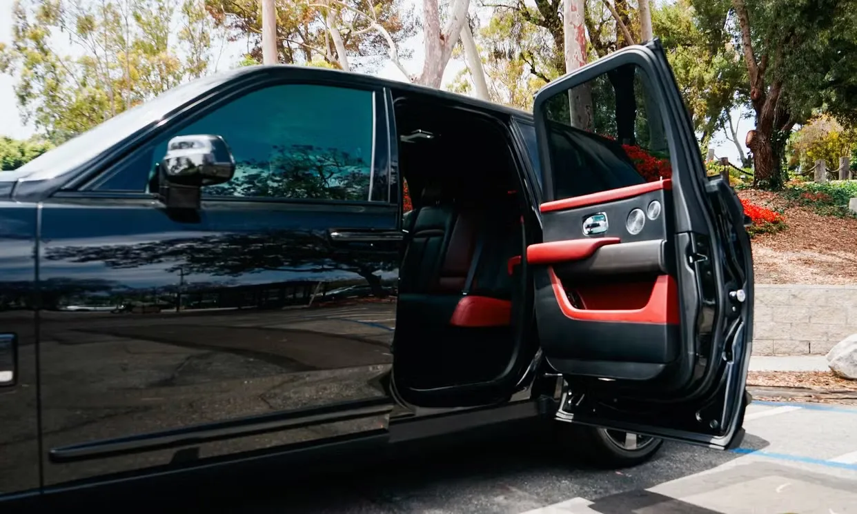 Rolls-Royce Cullinan, photo 7 for wedding car rental in Winnetka, CA