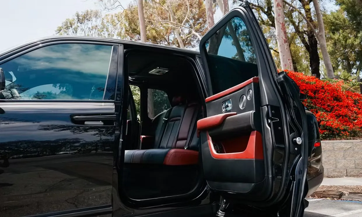 Rolls-Royce Cullinan, photo 8 for wedding car rental in Winnetka, CA