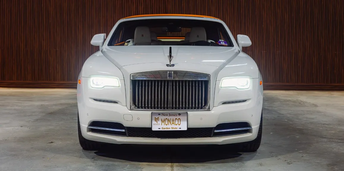 White Rolls Royce Dawn (Hermes), photo 2 for wedding car rental in Delaware White Rolls Royce Dawn (Hermes), photo 2 for wedding car rental in Delaware